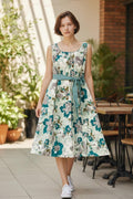 A-line dress with waist tie